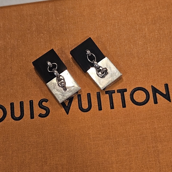 Louis Vuitton Damier Wood Monogram Cufflinks W/Box - Picture 14 of 16